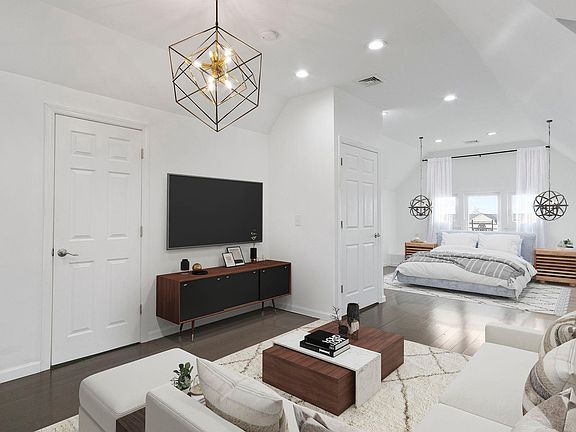 MASTER SUITE WITH SLEEPING AREA, LOUNGE AREA, MASTER CLOSET AND MASTER BATH