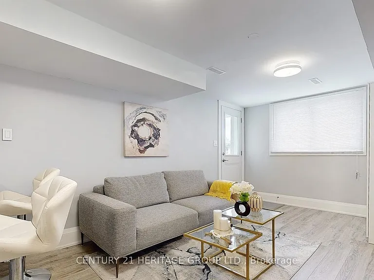29 Manadon Dr #LOWER — Photo 2