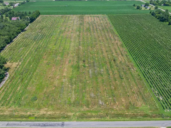 1129 Marrs Rd, Baroda, MI 49101