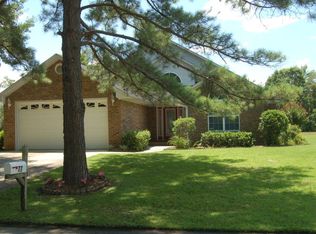 77 Ridge Lake Dr, Manning, SC 29102