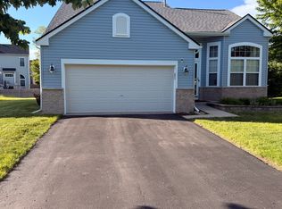 7307 Ashbrook Ln, Plainfield, IL 60586