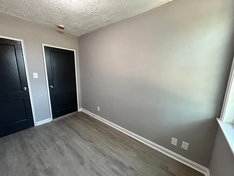 1503 Aldeney Ave — Photo 52