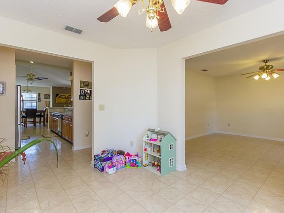 Dining leading into kitchen