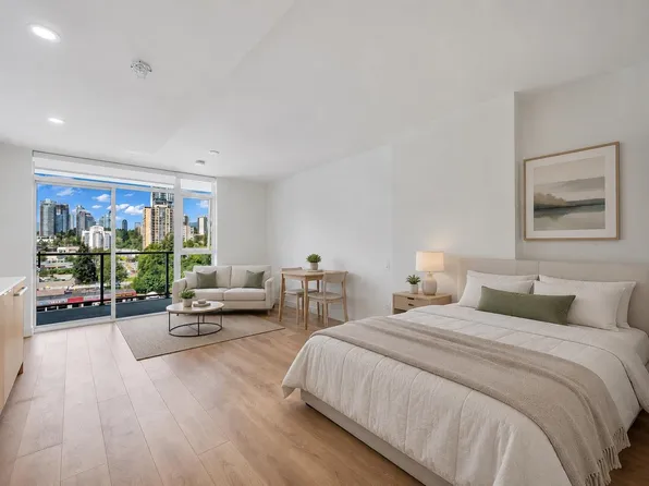 318 Alderson Ave #910, Coquitlam, BC V3K 1W2