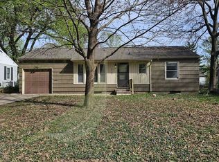 8907 E 74th St, Raytown, MO 64133