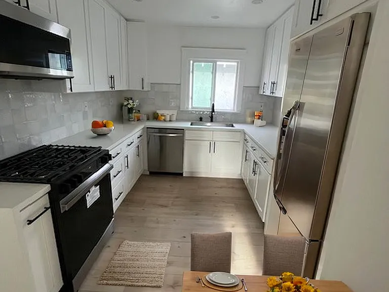 125 E Alberta St — Photo 4