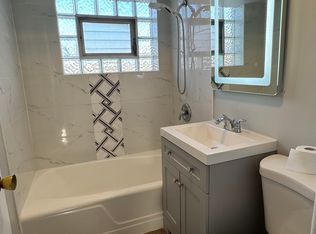 7349 W 57th St APT 12, Summit Argo, IL 60501