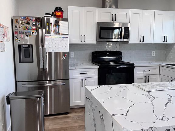 3rd image of 1609 Blue Mountain Dr