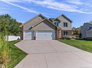 2919 Dearborn Ave, Rochester Hills, MI 48309