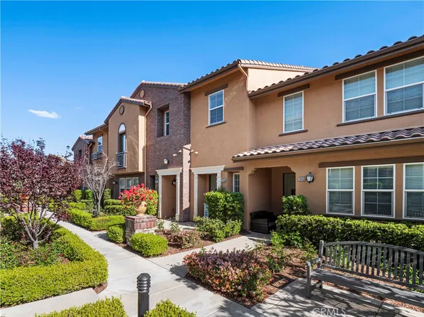 28436 Herrera St, Valencia, CA 91354