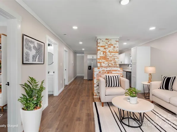 305 N Watterson St, Kings Mountain, NC 28086