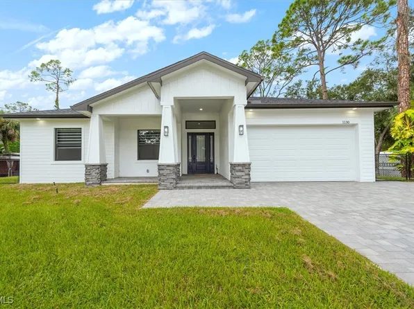 1130 Woods Dr, Labelle, FL 33935