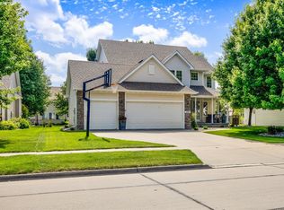 6317 NW 97th St, Johnston, IA 50131