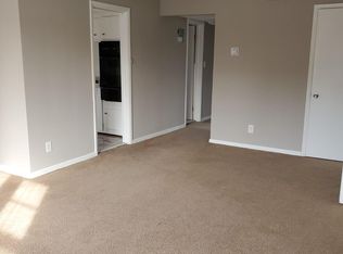 2443 Noble Rd APT 5, Cleveland Heights, OH 44121