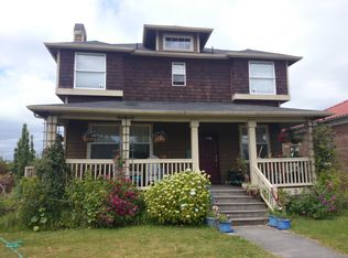 8043 19th Ave NW, Seattle, WA 98117