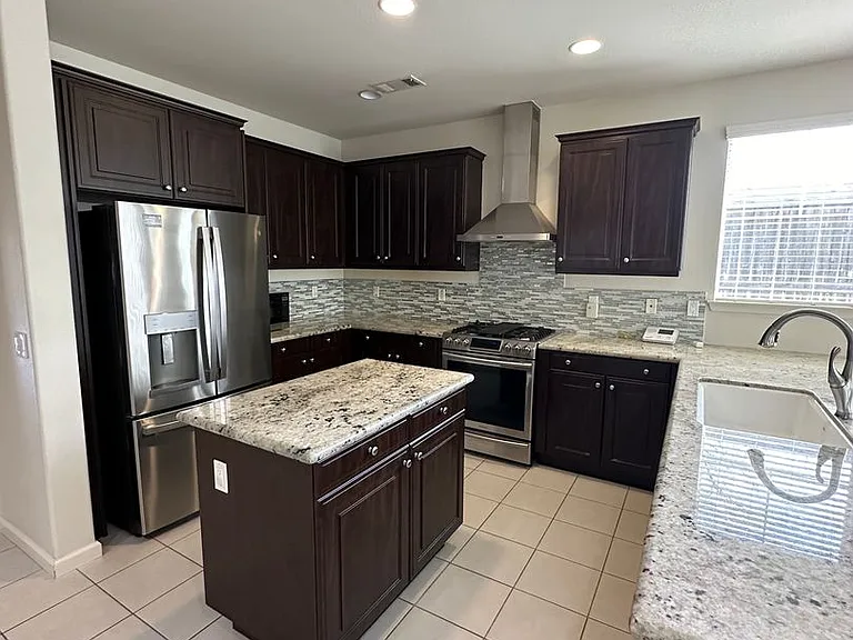 11507 Piona Ln — Photo 9