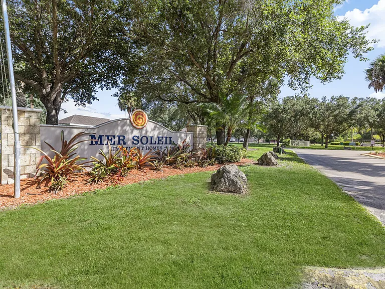 Mer Soleil Apartments — Photo 16