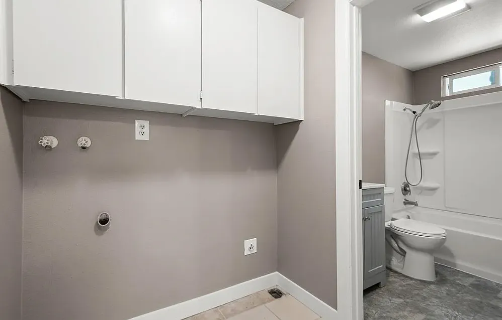 2 bed, 950 sqft, $1,750 — Photo 2