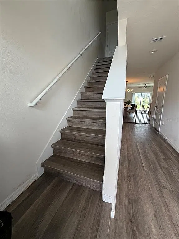 3 bed, 2.5 bath, 1488 sqft, $1,800 — Photo 3