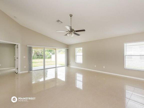 3rd image of 803 Cristelle Jean Dr