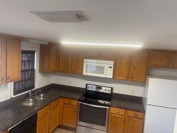2nd image of 47 King Bee Dr