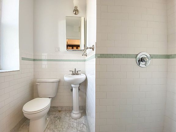 3rd image of 309 E 5th St APT 20