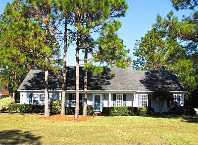 1st image of 4947 Woods Edge Dr