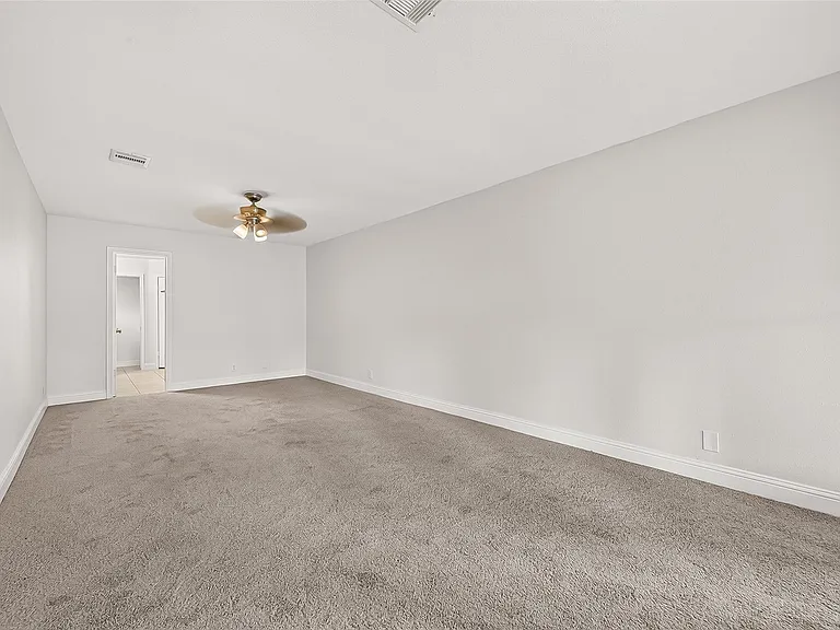 509 Southern Oaks Dr — Photo 17