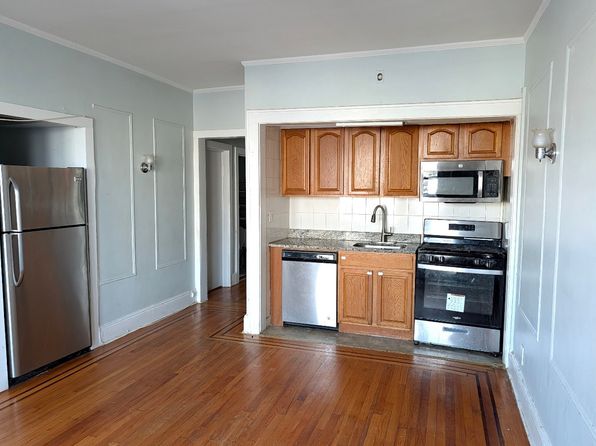 85 Anderson St APT B1