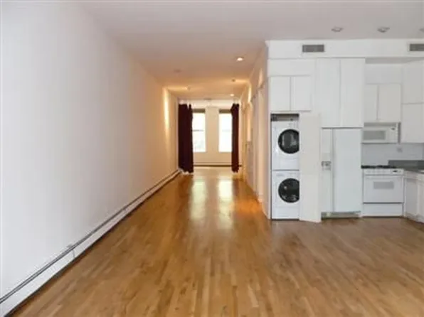 298 Elizabeth St Fl 2, New York, NY 10012