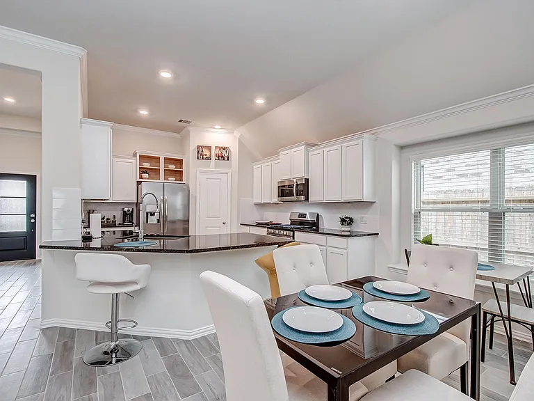 28639 Monarch Cliffs Dr — Photo 2