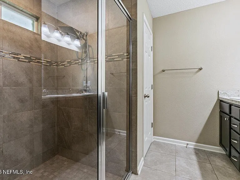 2235 Bayview Rd — Photo 21