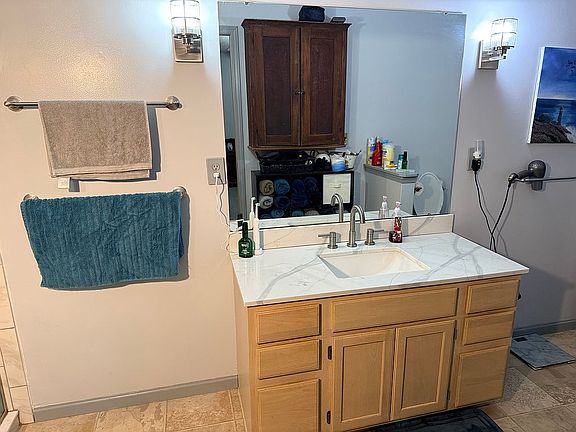 3rd image of 4491 Price Rd NE