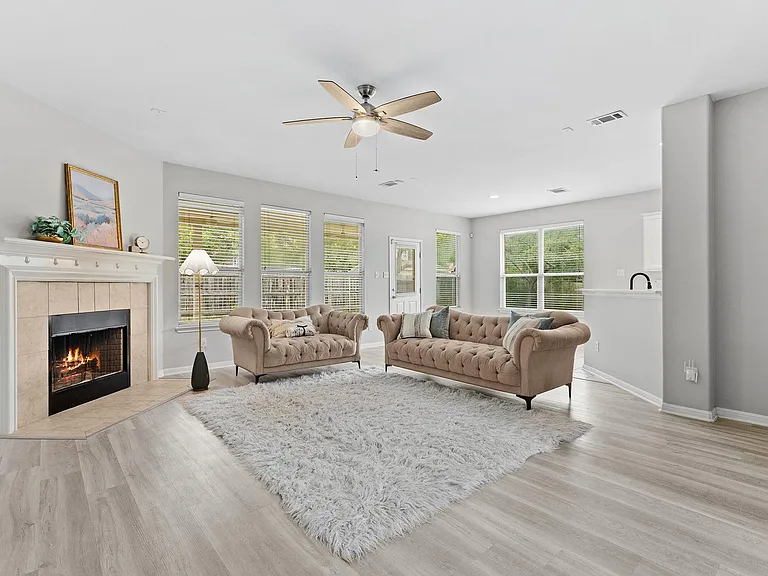 2400 Saddle Blanket Pl — Photo 10