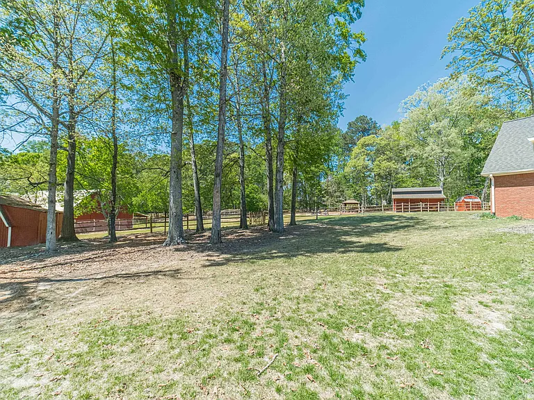 1925 Jesse Cronic Rd — Photo 39