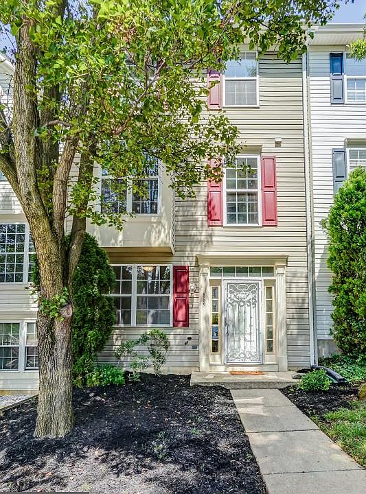 1st image of 869 English Chestnut Dr #5