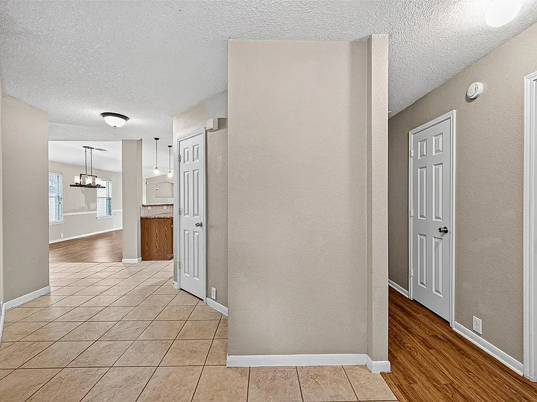 10306 Nickel Grove Dr — Photo 5