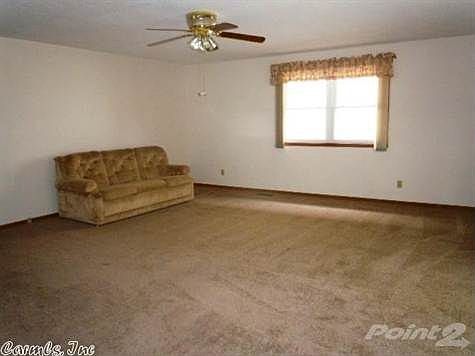 3rd image of 204 Parliament Dr