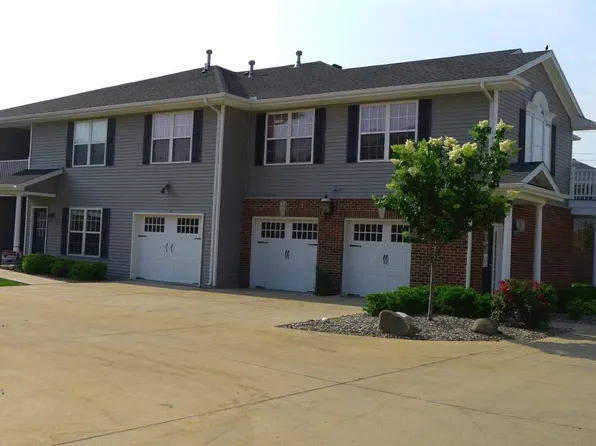 102 Essex Ln Unit 1, Savoy, IL 61874