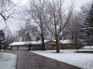 1511 Meriden St, Mendota, IL