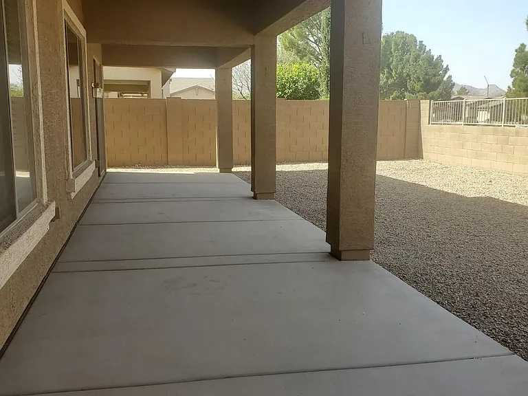 FULL LENGTH COVERED PATIO