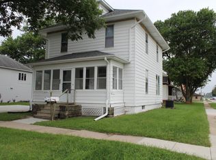 210 E Oak St, Red Oak, IA 51566