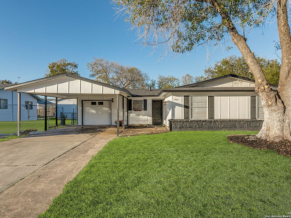 1st image of 7411 SINGING BROOK DR