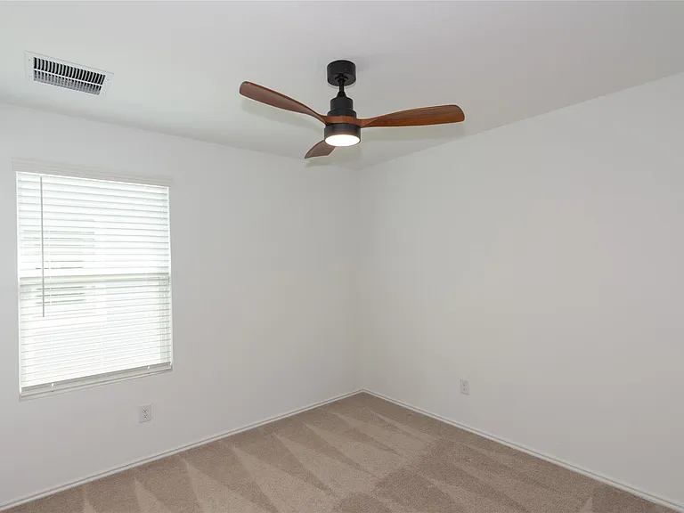 548 Rancho Del Cielo Loop — Photo 23