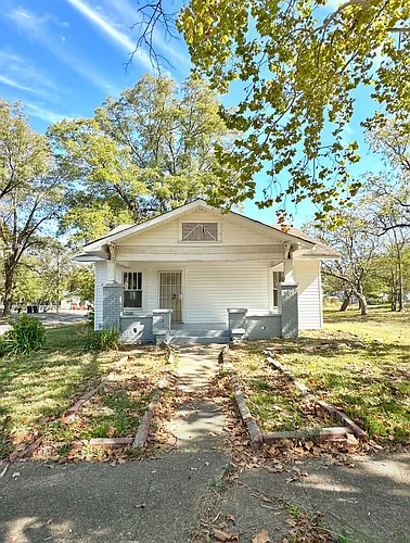 4801 Avenue S Photo 1
