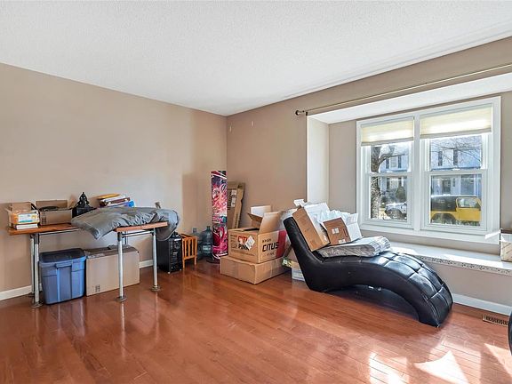 4th image of 1923 Fernwood Trail Dr