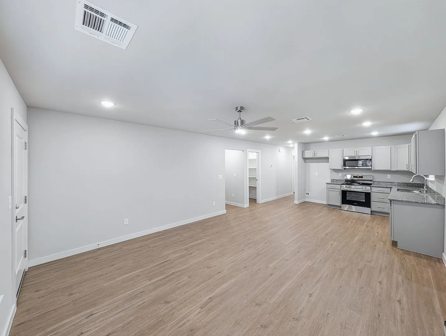 Ranch Style Duplex New Construction — Photo 2