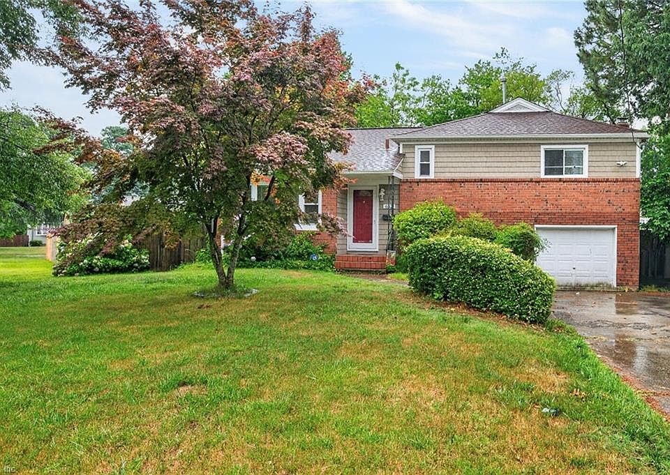 1st image of 652 Aragona Blvd