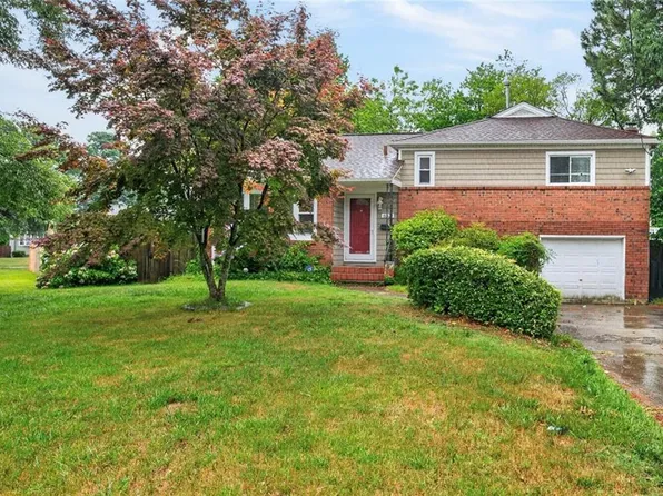 652 Aragona Blvd, Virginia Beach, VA 23462