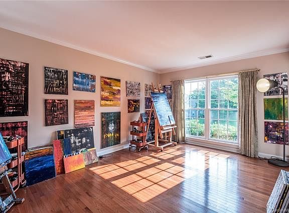 5th image of 7588 Long Valley Dr